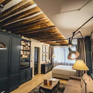  Appartement Quartiers Enfants Rouges,bretagne - D'architecte 4p