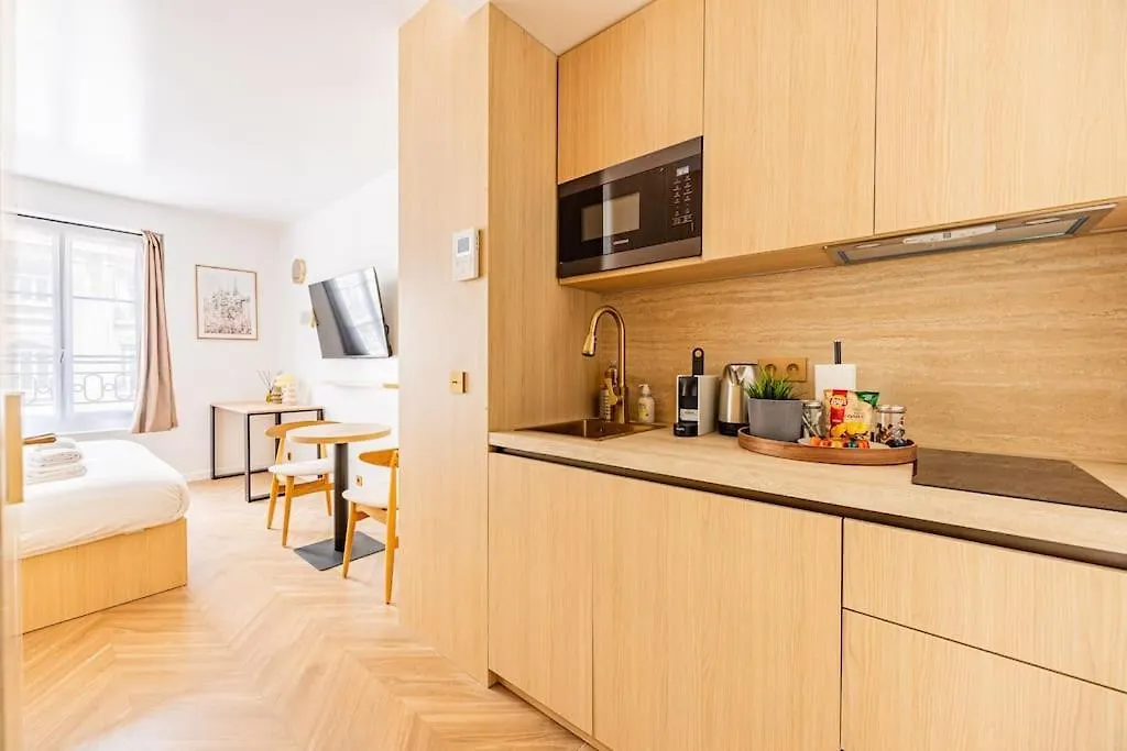 Apartment 154 Suite Luxueuse-Etienne Marcel-Chatelet-Paris 3 France