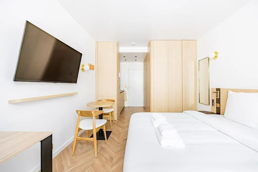 154 Suite Luxueuse-Etienne Marcel-Chatelet-Paris 3 0*, Paris